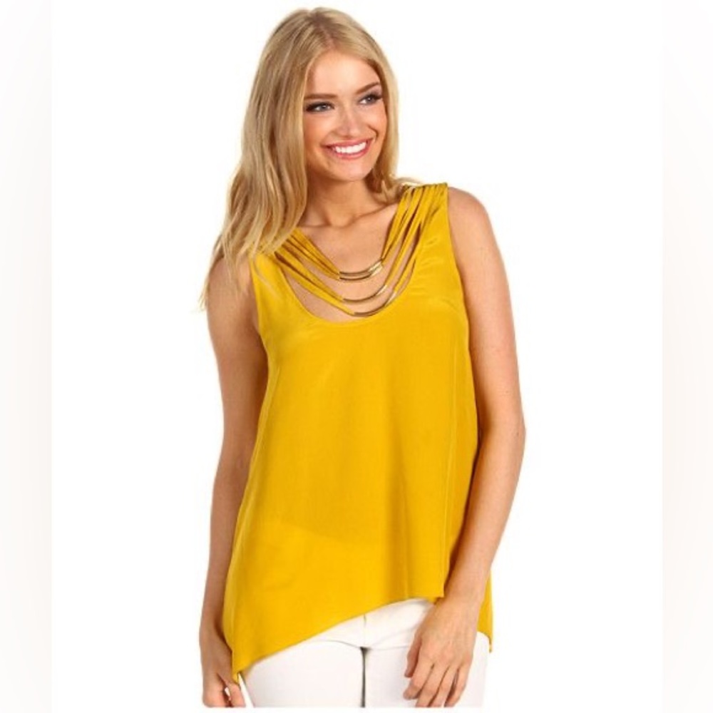 Bcbgmaxazria veleka fringe detail silk
Tank top xxs